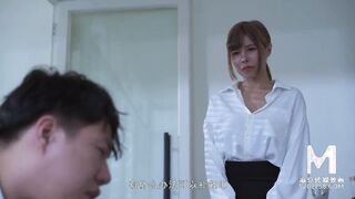 Model Media Asia- Morning Blowjob With Two Secretaries